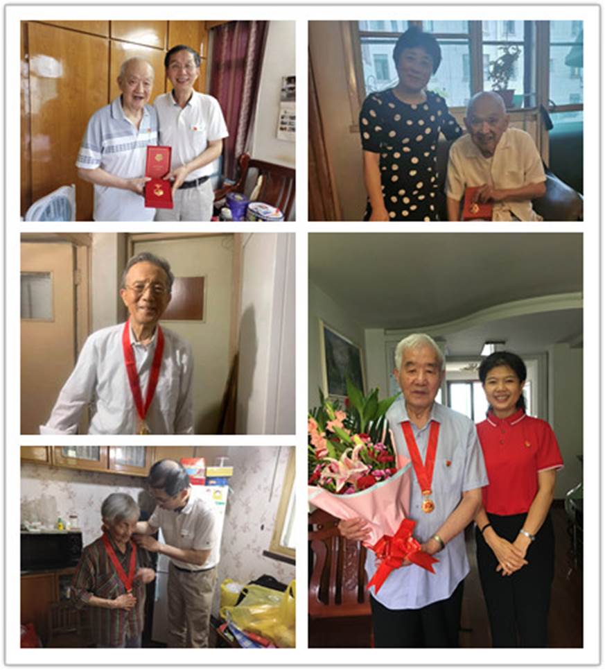 2021年6月24日太阳集团tyc539为王启华老党员颁发“光荣在党50年”纪念章(1)_副本